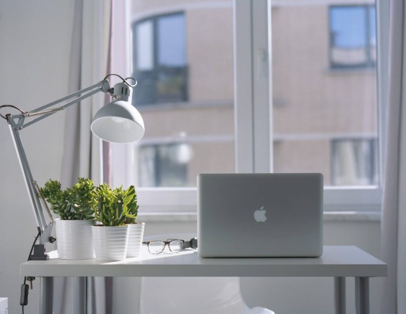 pièces en tôle bureau